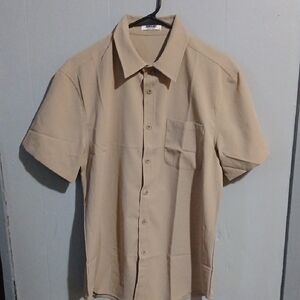 Men's Short-Sleeve Casual Button-Down Shirt in Light Tan